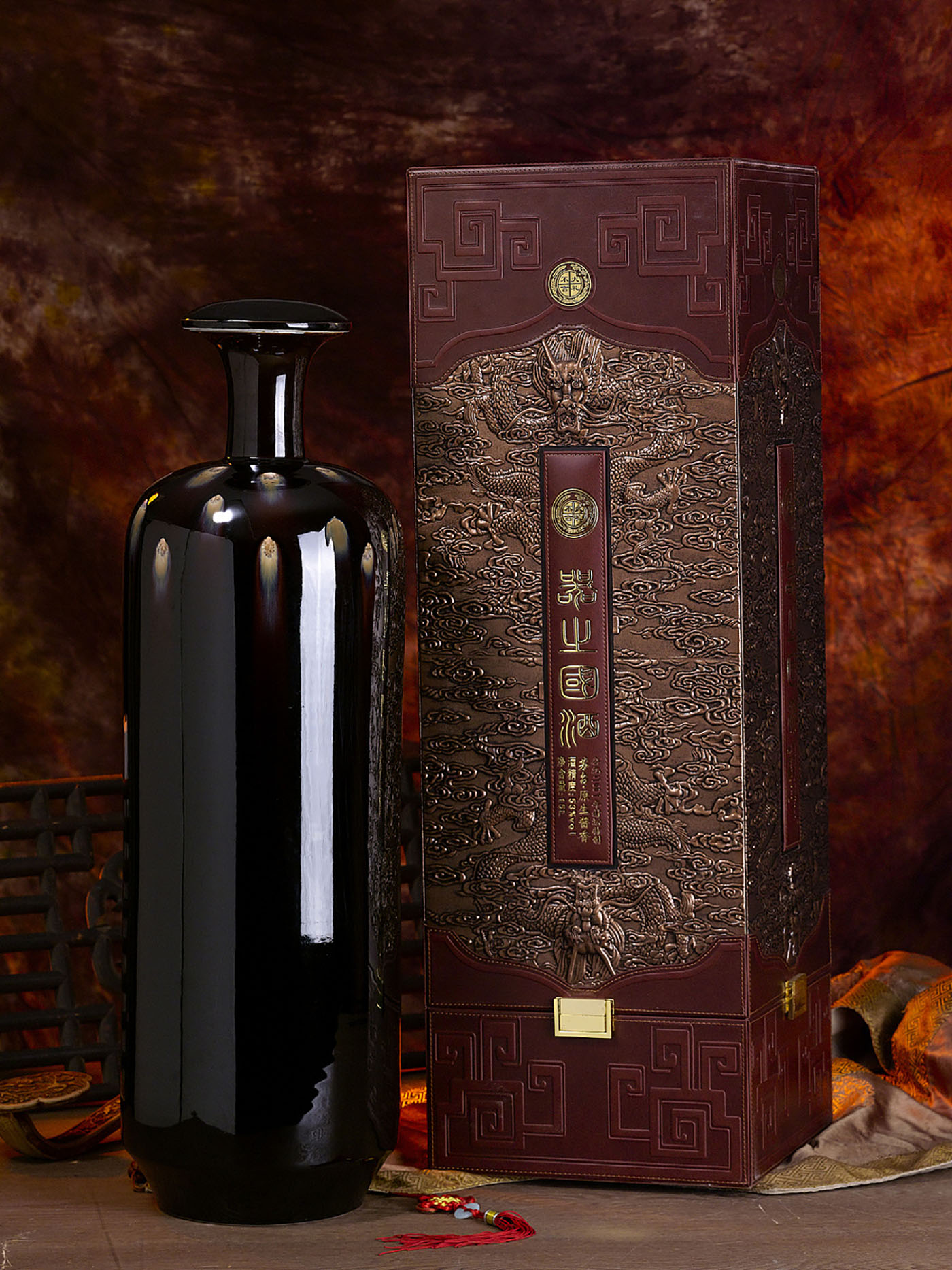 高端瓷器茅台酒包装设计-酒类包装设计公司